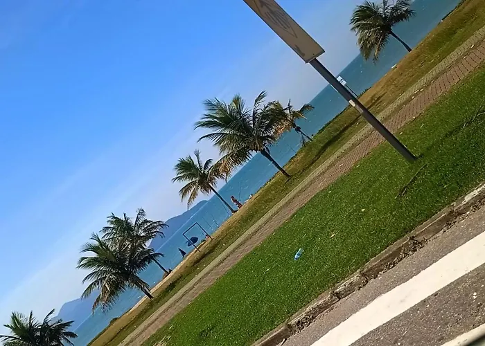 Pe Na Areia Prainha - Pedra Do Jacare